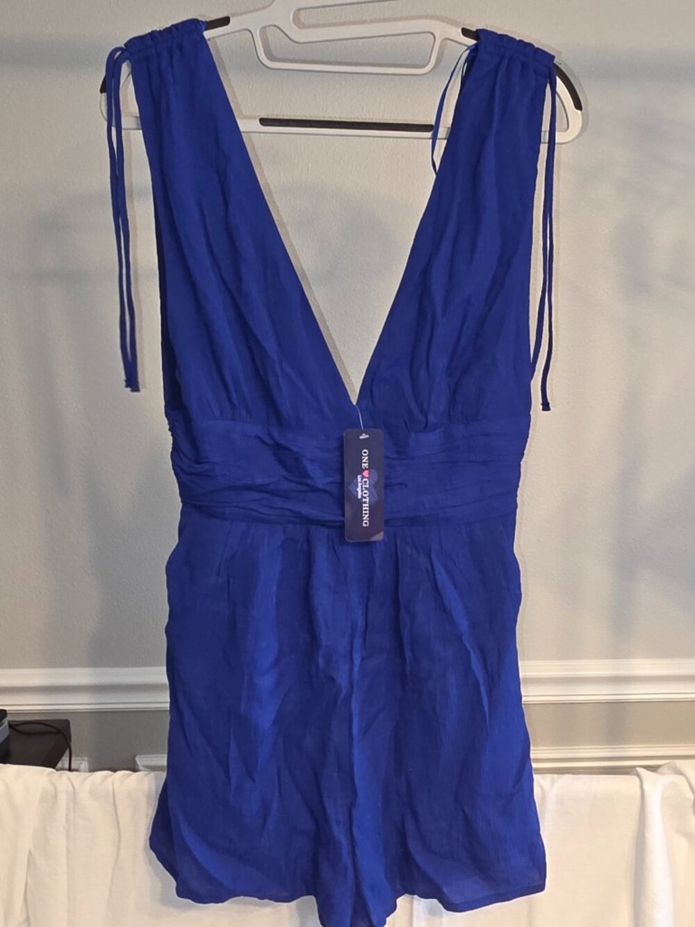 One Clothing Los Angeles Blue Womens Romper Shorts Sz M Deep V Neck Bold  NWT
